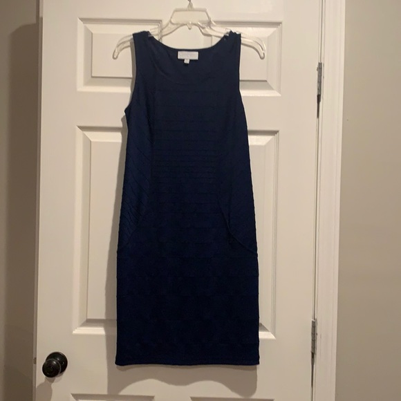 Maternity- Jessica Simpson NAVY form fitting dress- size M - Picture 3 of 6